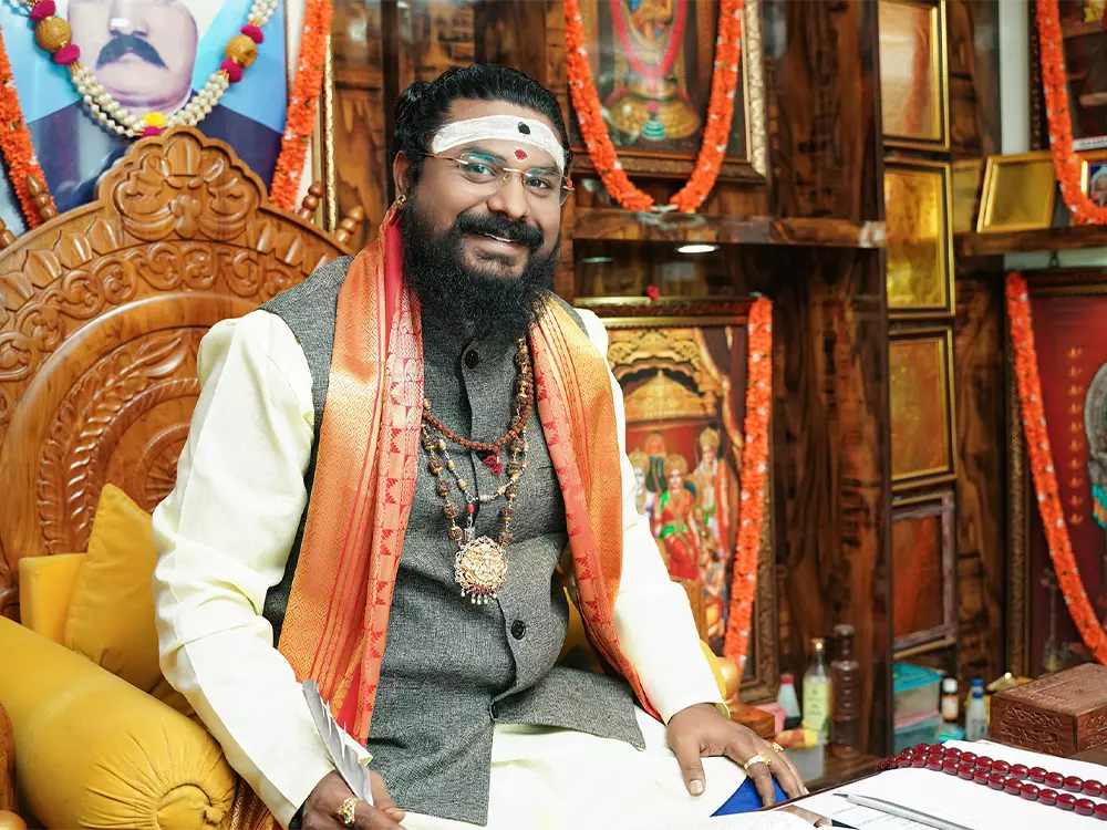 Dr. Pandit Sri Sidhanth Arun Sharma Guruji at the astro centre